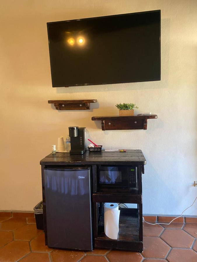 Estancita Elena Hotel Guadalupe Eksteriør billede
