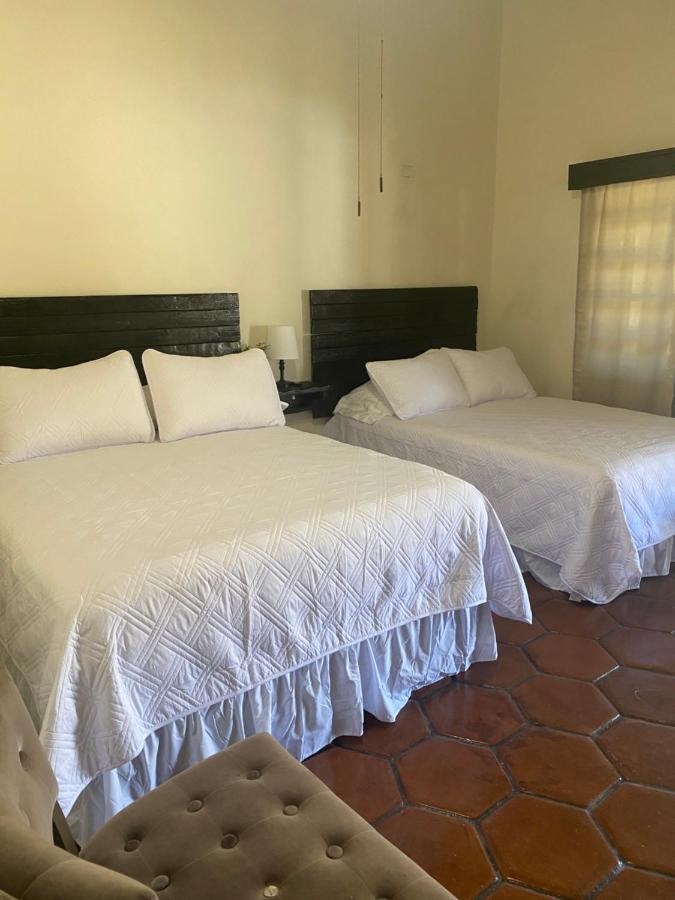 Estancita Elena Hotel Guadalupe Eksteriør billede